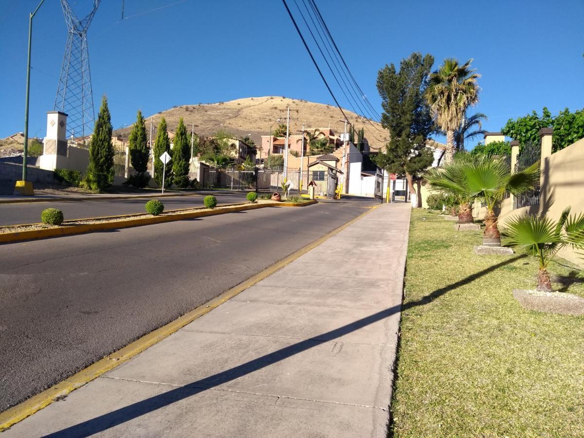 Hermoso Depto Por Uach II Con Terraza Y Linda Vista Chihuahua Exteriör bild